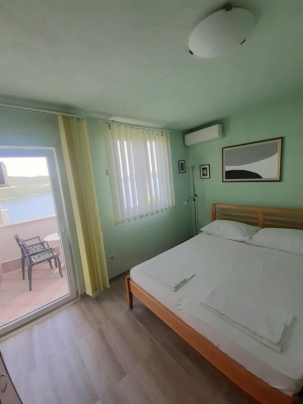 נאום Apartmani Roko מראה חיצוני תמונה